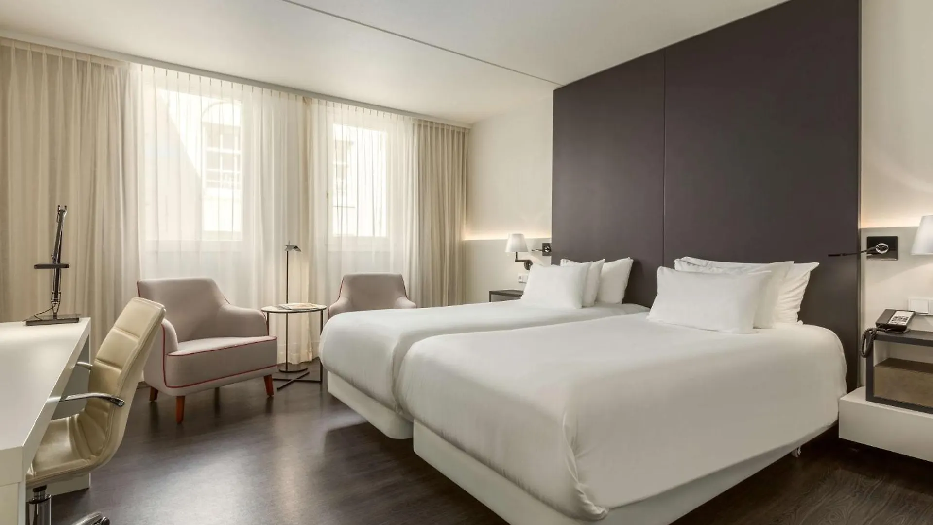 ***** Отель Nh Collection Amsterdam Barbizon Palace Нидерланды